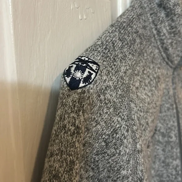 Men's Gray Sweater - Picture 3 of 7